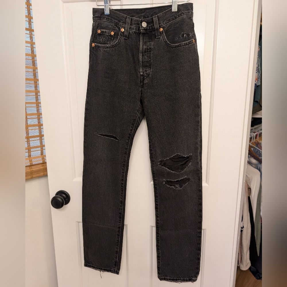 Levi's Women's Charcoal Distressed 501 Jeans